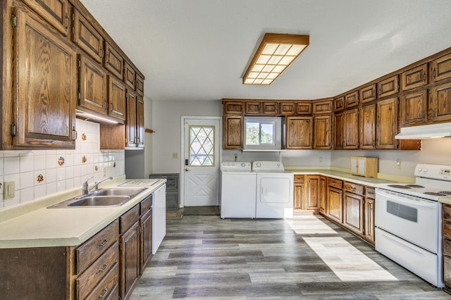 105 10th St NW, Plainview, MN 55964 - photo 2