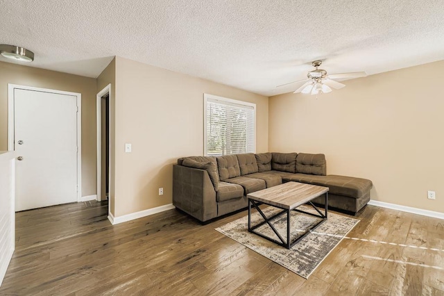 812 Marion St SW, Isanti, MN 55040 - photo 5