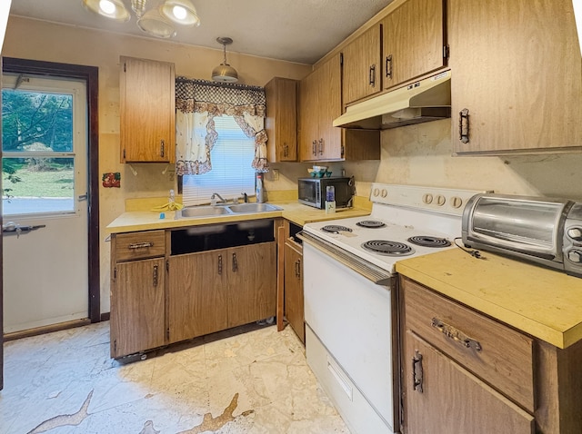 411 Poplar St, Spooner, WI 54801 - photo 4
