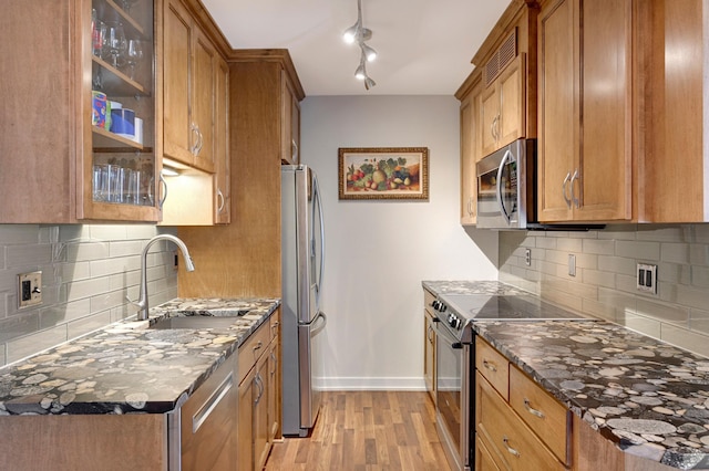 1225 Lasalle Ave Unit 902, Minneapolis, MN 55403 - photo 8