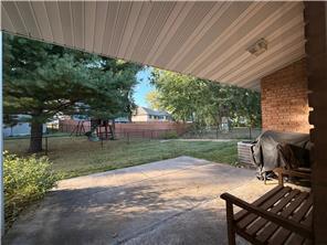 2211 Jennifer Ct N, Saint Paul, MN 55109 - photo 23