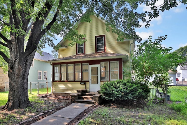 2122 Temple Ct, Saint Paul, MN 55104 - photo 1