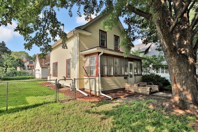 2122 Temple Ct, Saint Paul, MN 55104 - photo 3