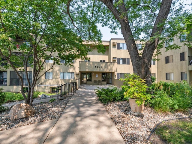 4101 Parklawn Ave Unit 130, Edina, MN 55435 - photo 22
