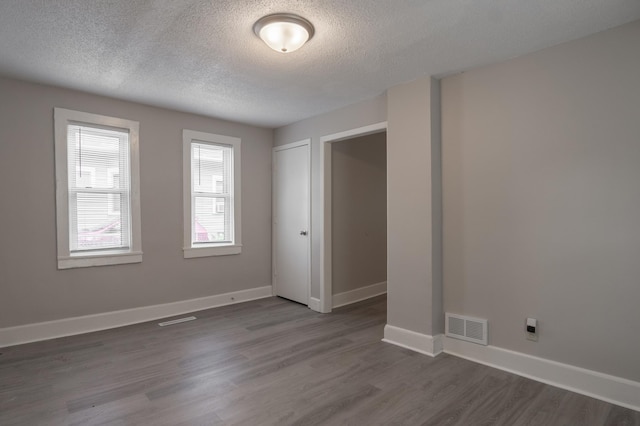 351 Saint Clair Ave, Saint Paul, MN 55102 - photo 9