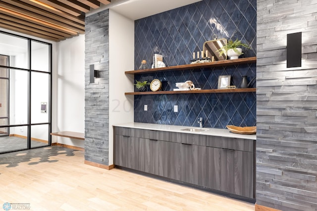 reception area featuring sink