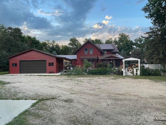 view of front of property