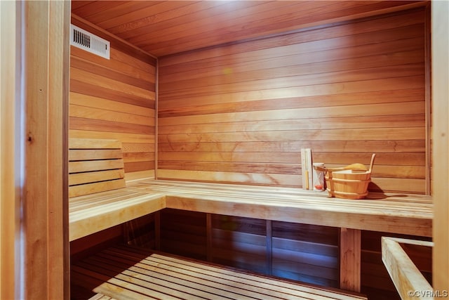 view of sauna / steam room