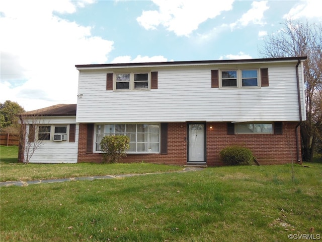 view of front of home with a front lawn