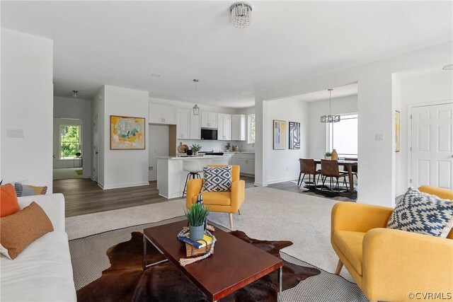 living room with carpet flooring