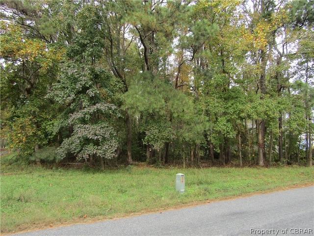 Listing photo 2 for 0.39AC Pocahontas Rd, Kilmarnock VA 22482