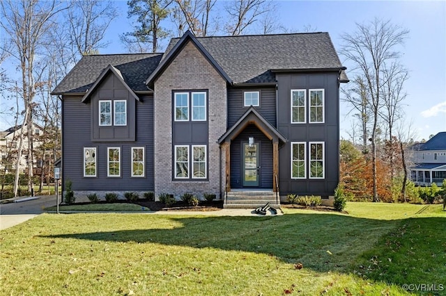 view of front of house with a front lawn