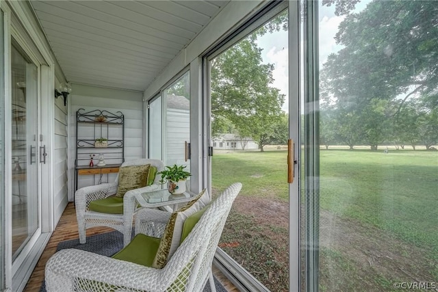 view of sunroom / solarium