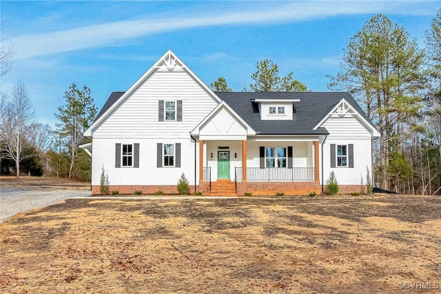 view of front facade with covered porch