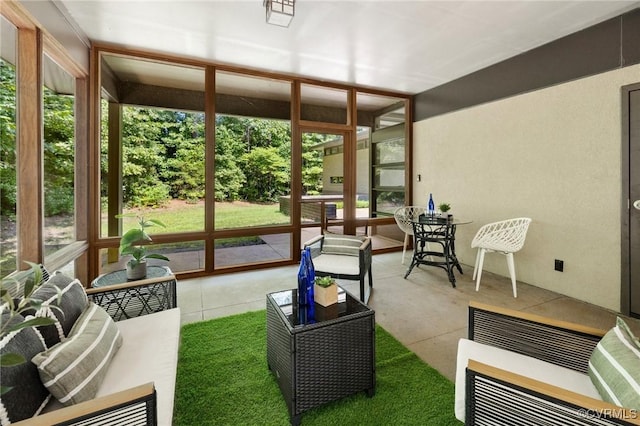 view of sunroom / solarium