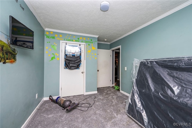 bedroom featuring carpet, a textured ceiling, and crown molding