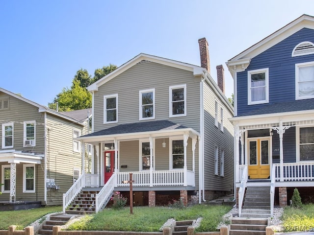 front facade featuring a porch