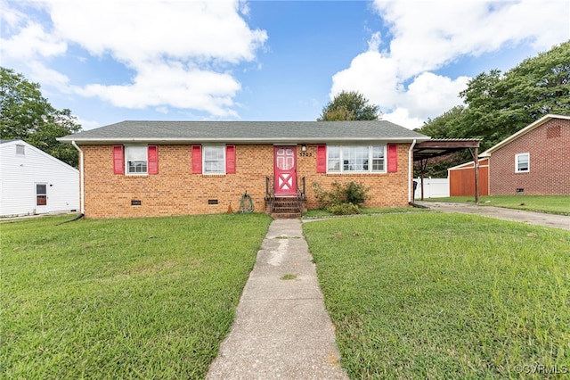 view of front of home with a front lawn