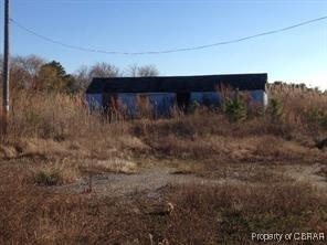 10498 Maryus Rd, Hayes, VA 23072 - photo 2