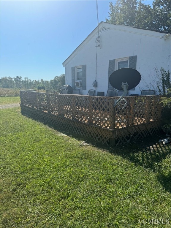 exterior space featuring a yard