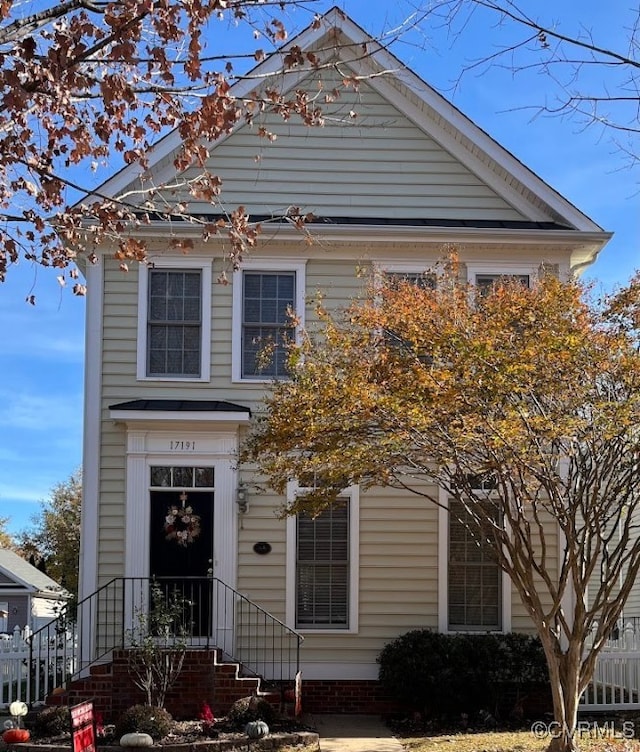 view of front of house