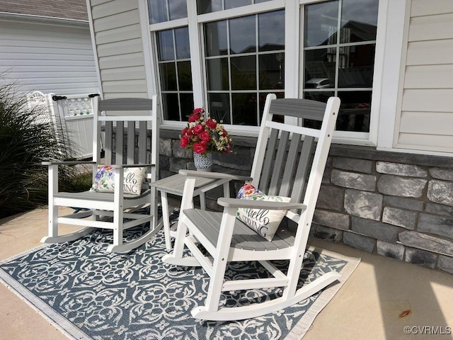 8232 E Lord Botetourt Loop, New Kent, VA 23124 - view of patio / terrace