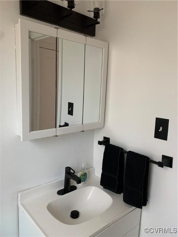 bathroom with sink