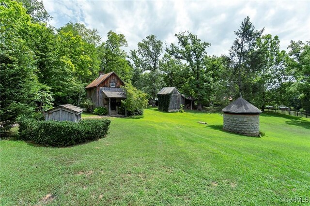 4048 Broad Street Rd, Gum Spring, VA 23065 - view of yard