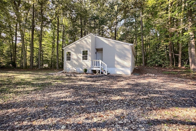 view of outbuilding