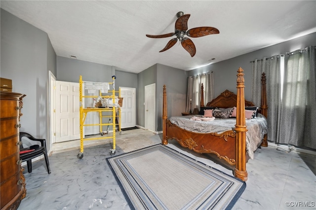 bedroom with ceiling fan