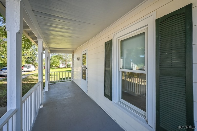 view of patio / terrace with a porch