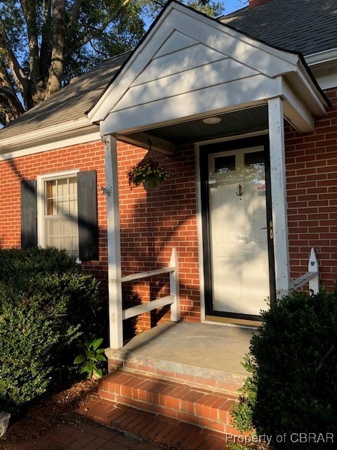 view of doorway to property