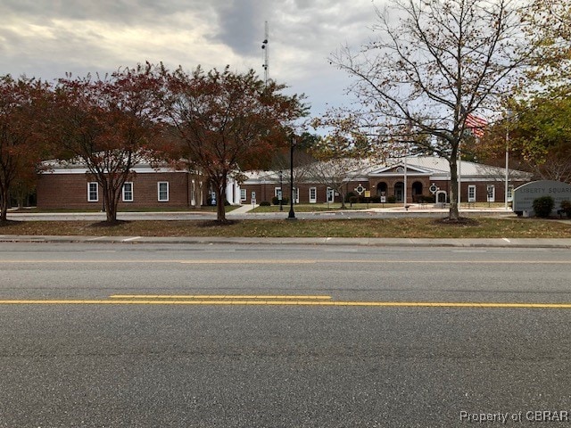 view of front of house