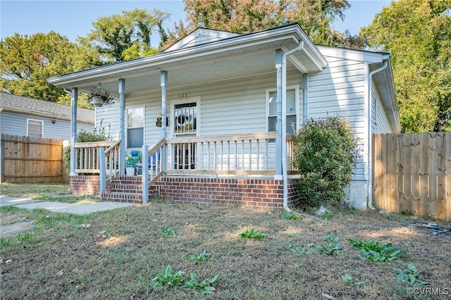 view of front of property with covered porch