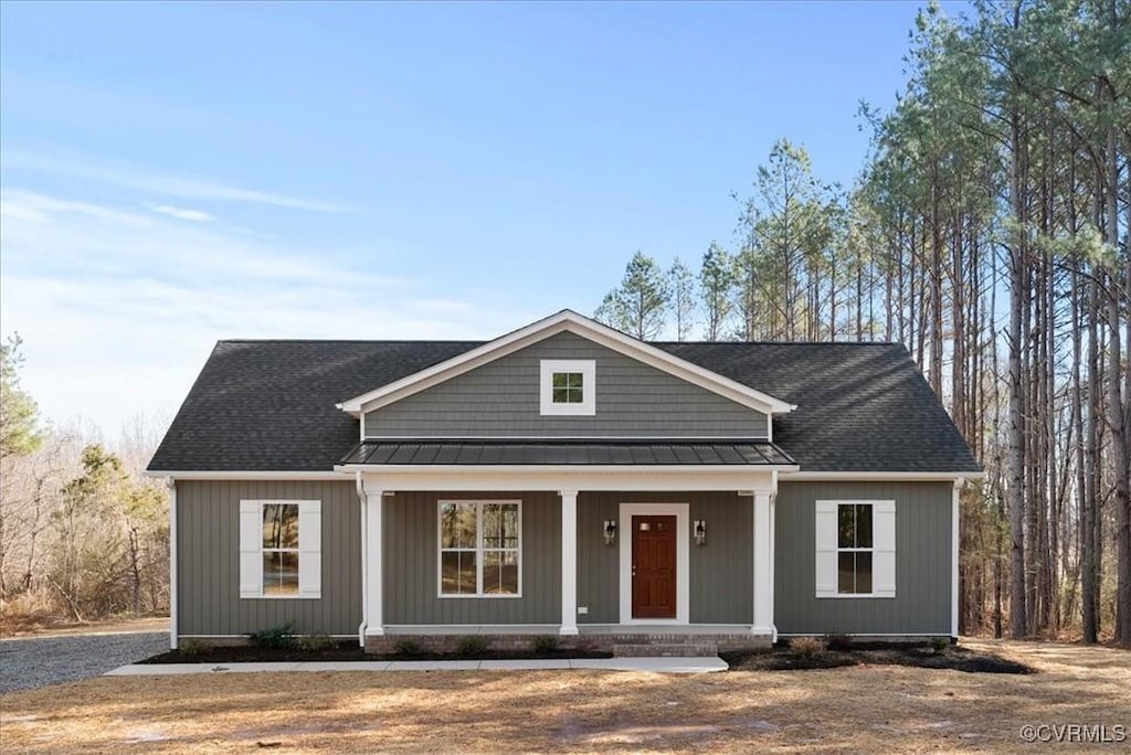 view of front of house featuring covered porch