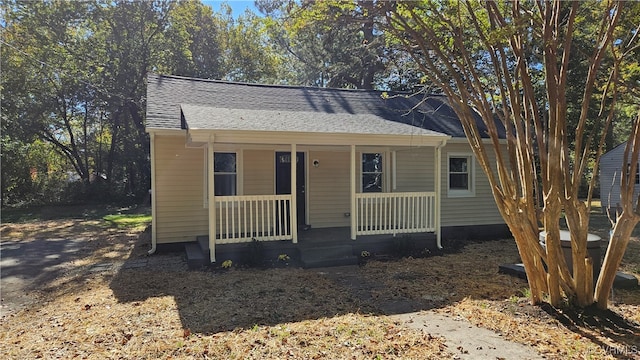 view of front of house with covered porch