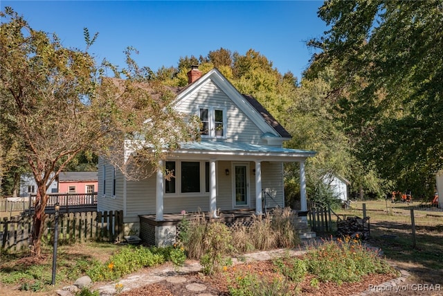 view of front facade with covered porch