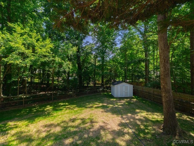 1307 Pritchard Ter, Chesterfield, VA 23235 - view of yard