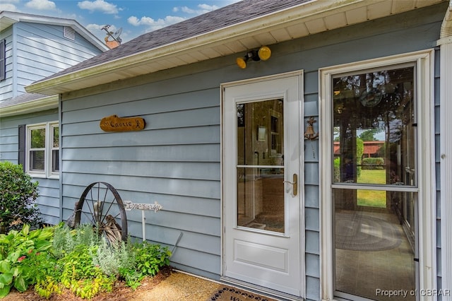 view of property entrance