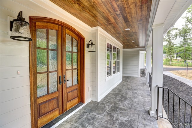 entrance to property with covered porch