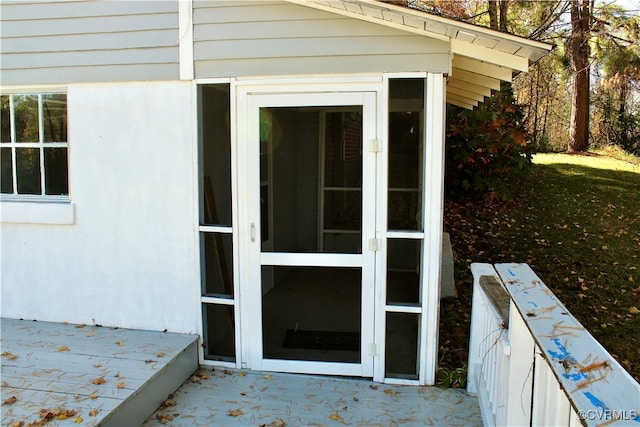 view of doorway to property