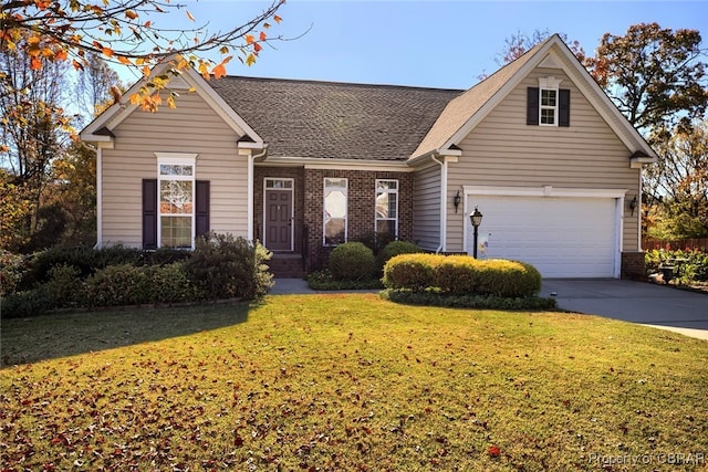 view of front of house featuring a front lawn