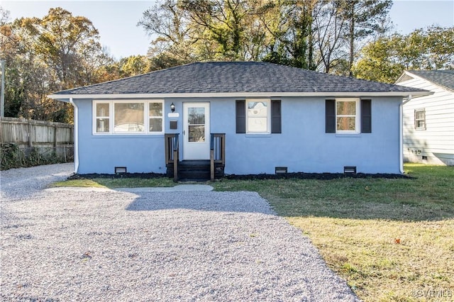 view of front of house featuring a front yard