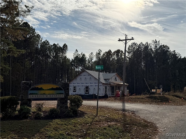 view of front of house