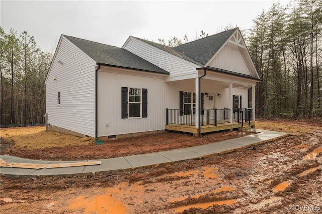 view of front of property with covered porch