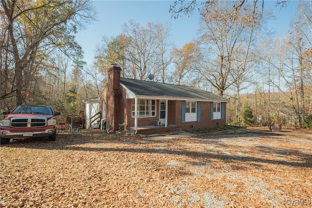 ranch-style house featuring a porch