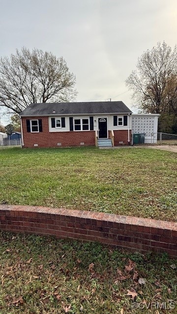 view of front of property with a front lawn