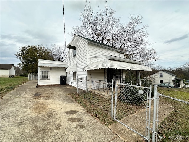 view of front of home