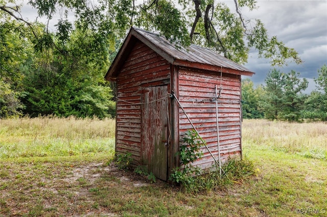 view of outdoor structure