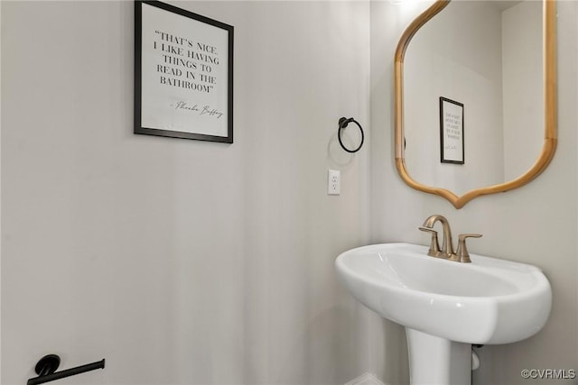 6412 Sanford Springs Cv, Midlothian, VA 23112 - bathroom with a sink